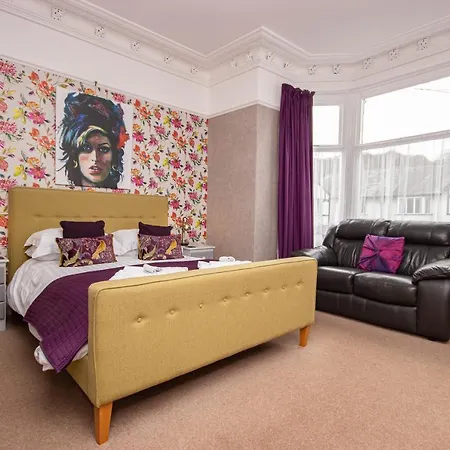 Lynwood (adults Only) Bed and breakfast
